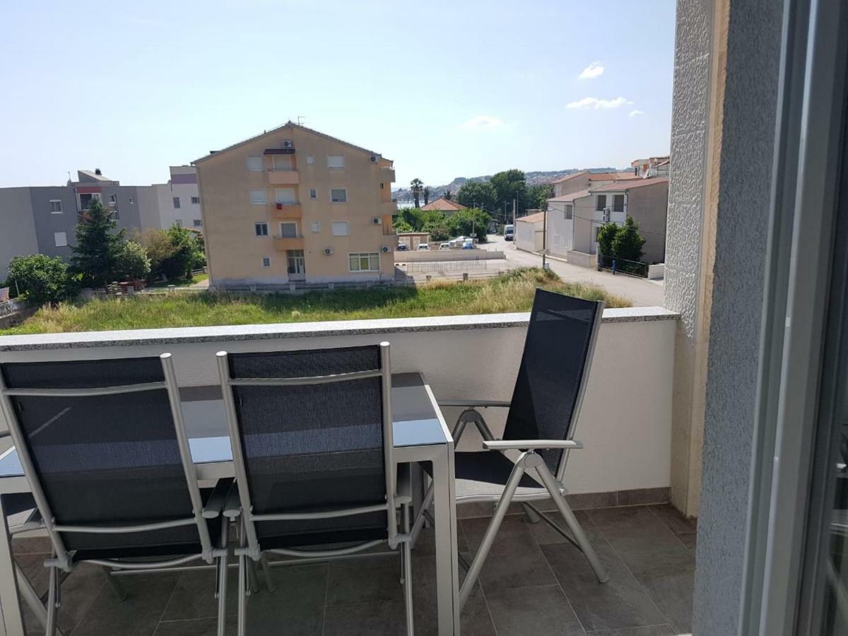 Apartment Kozina Podstrana Exterior foto